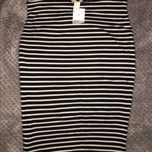 H&M Pencil Skirt Size Medium